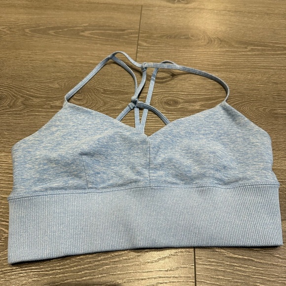 Alo Yoga Alosoft Lavish Bra - Picture 4 of 5